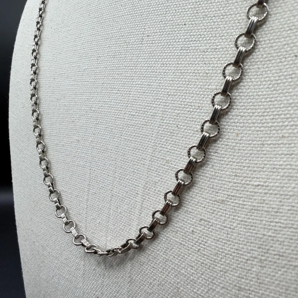 Silver Tone Textured Circle Link Chain Necklace Minimalist Statement Fashion